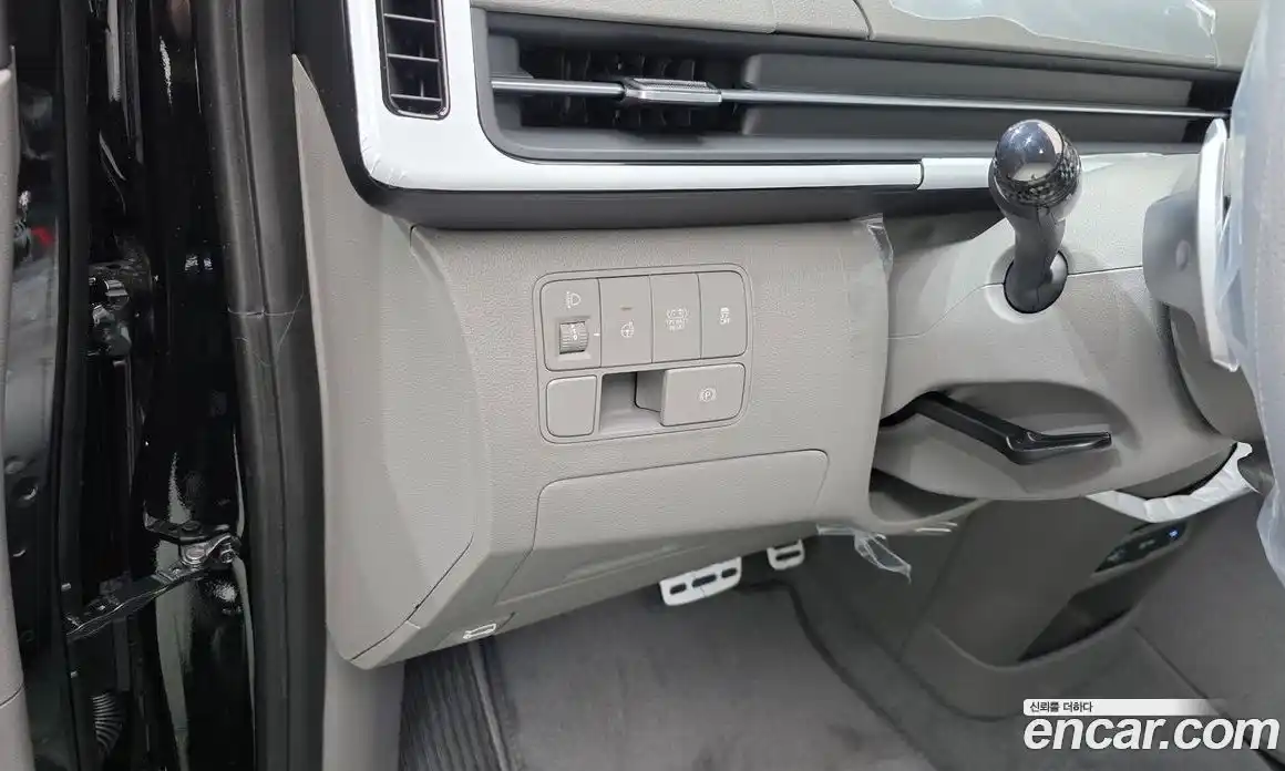 Hyundai Staria 2025 1.6 автомат (гидро), фото 14