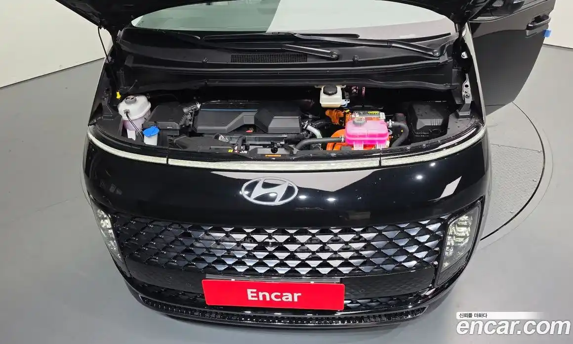 Hyundai Staria 2025 1.6 автомат (гидро), фото 6