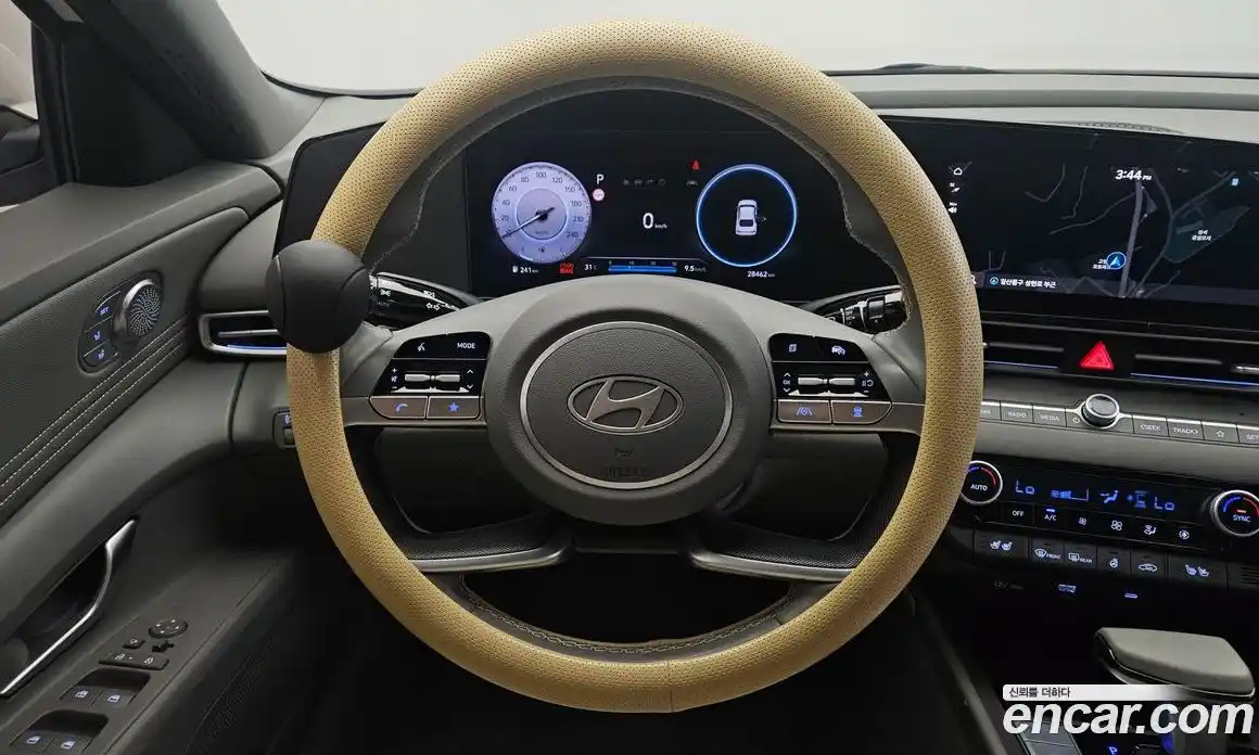 Hyundai Avante 2024 1.6 автомат (гидро), фото 14