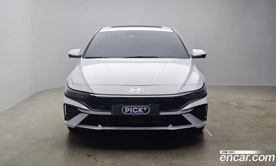 Hyundai Avante 2024 1.6 автомат (гидро), фото 3
