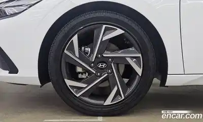 Hyundai Avante 2024 1.6 автомат (гидро), миниатюра 5