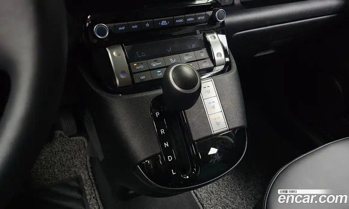 Hyundai Casper 2024 1.0 автомат (гидро), фото 12