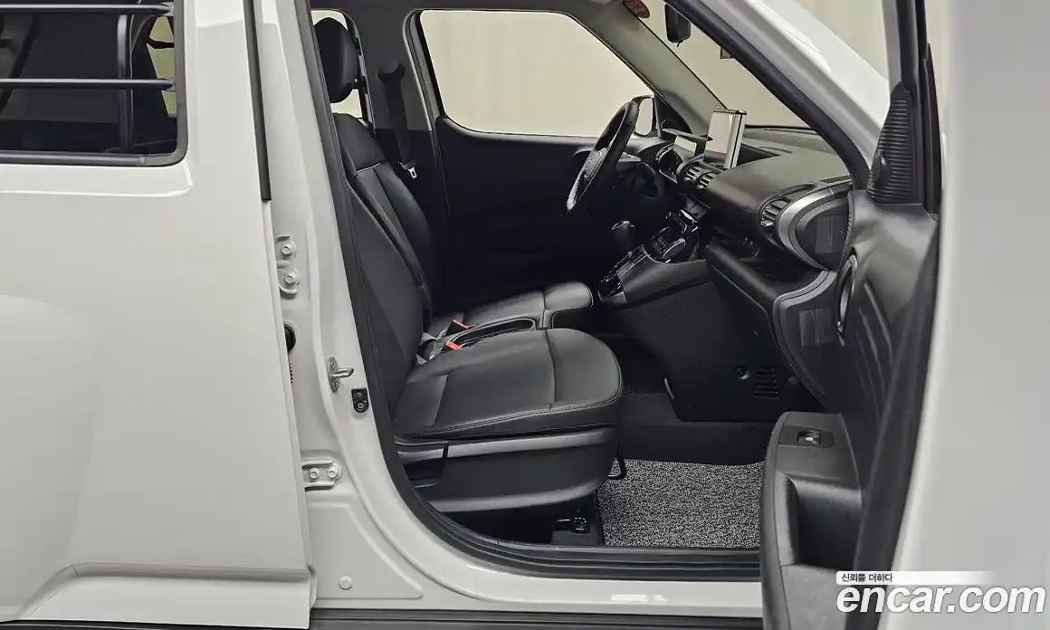 Hyundai Casper 2024 1.0 автомат (гидро), фото 16