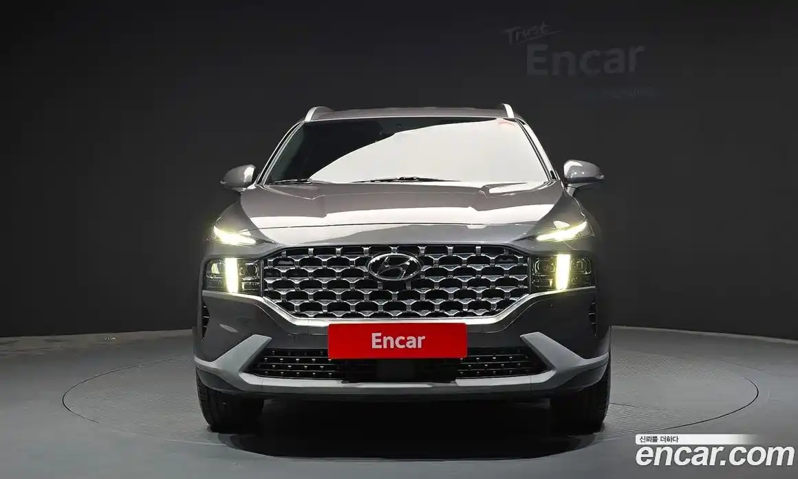 Hyundai Santa Fe 2023 1.6 автомат (гидро), фото 3