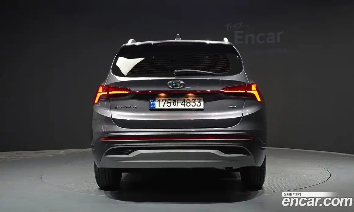 Hyundai Santa Fe 2023 1.6 автомат (гидро), фото 4