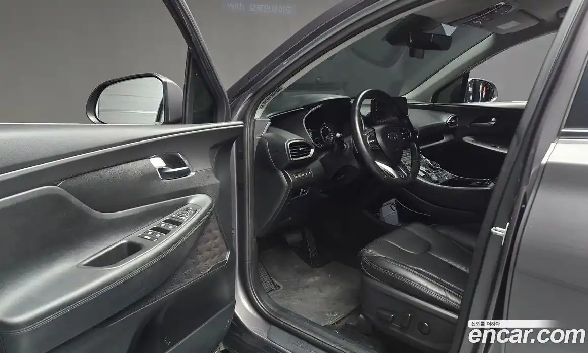 Hyundai Santa Fe 2023 1.6 автомат (гидро), фото 10
