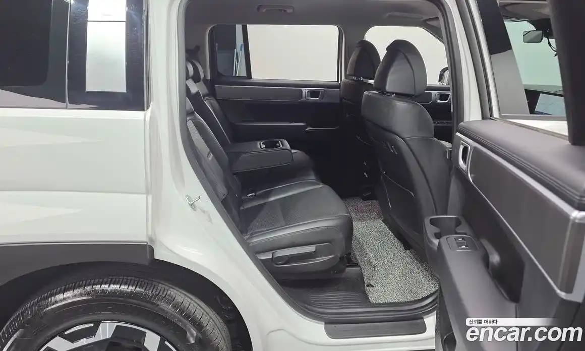 Hyundai Santa Fe 2023 2.5 автомат (гидро), фото 12