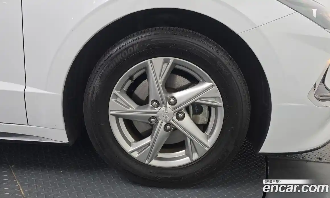 Hyundai Sonata 2019 2.0 автомат (гидро), фото 28