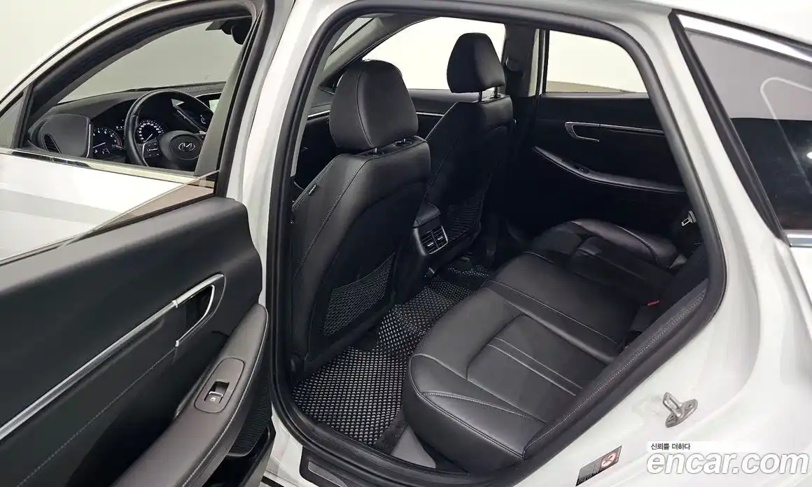 Hyundai Sonata 2022 2.0 автомат (гидро), фото 18
