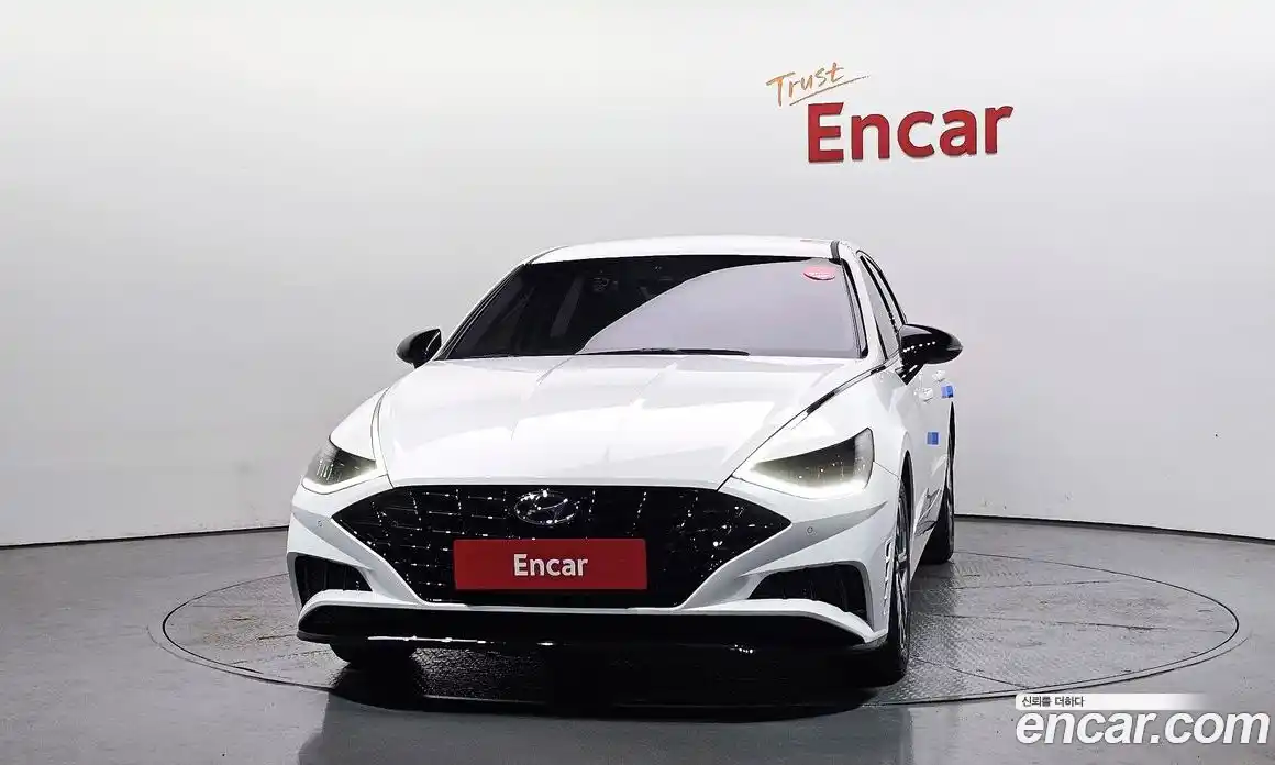 Hyundai Sonata 2022 2.0 автомат (гидро), фото 3