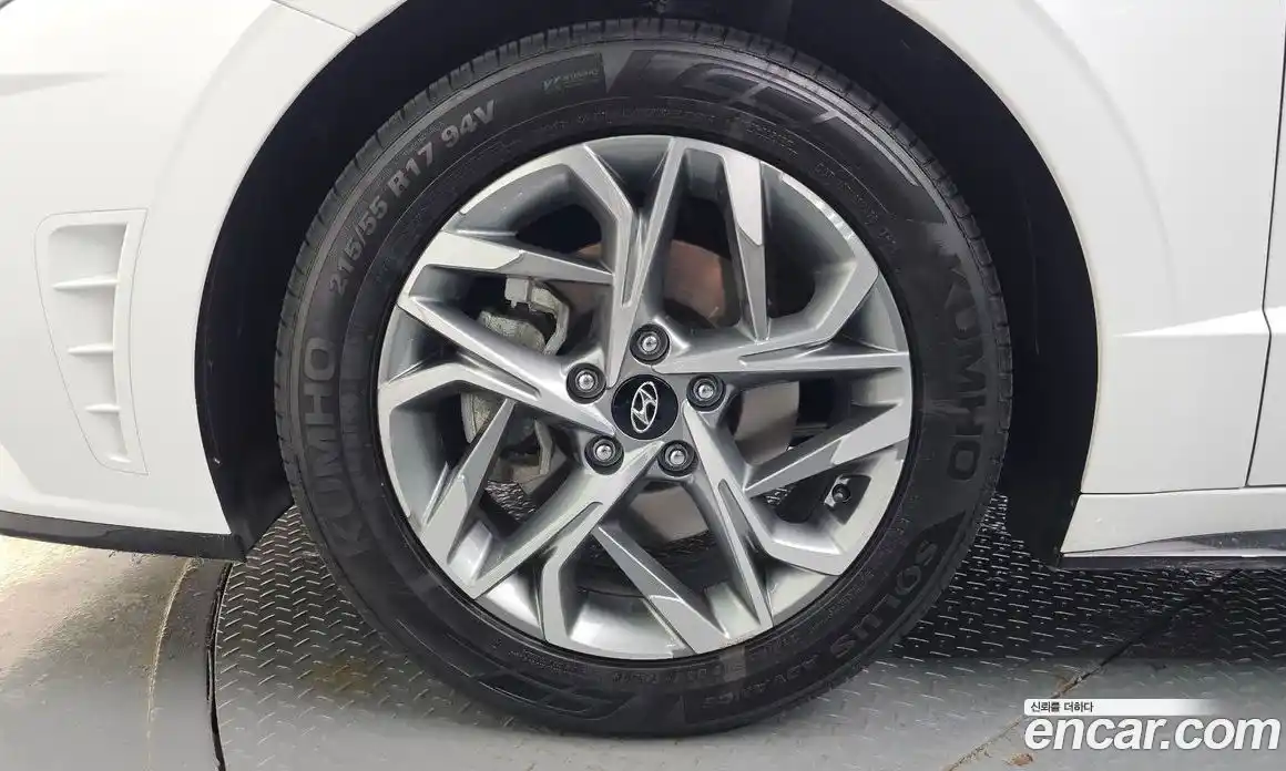 Hyundai Sonata 2022 2.0 автомат (гидро), фото 5