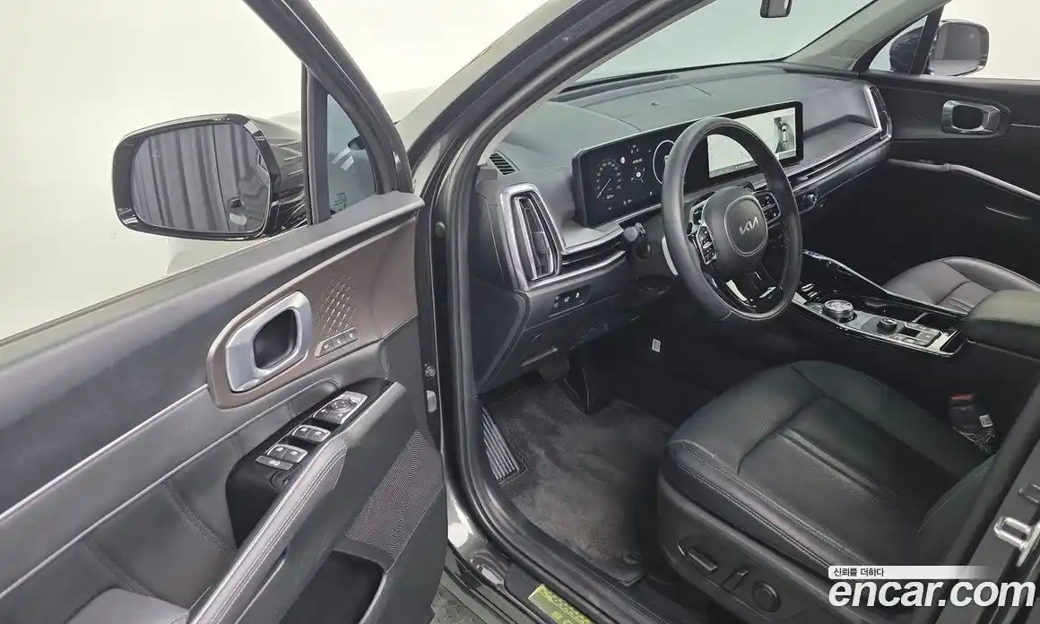 Kia Sorento 2023 2.5 автомат (гидро), фото 11