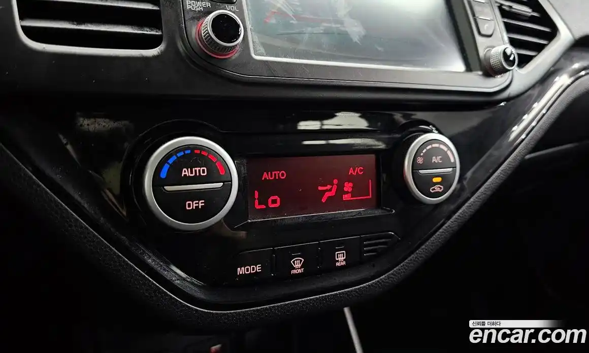 Kia Morning 2016 1.0 автомат (гидро), фото 18