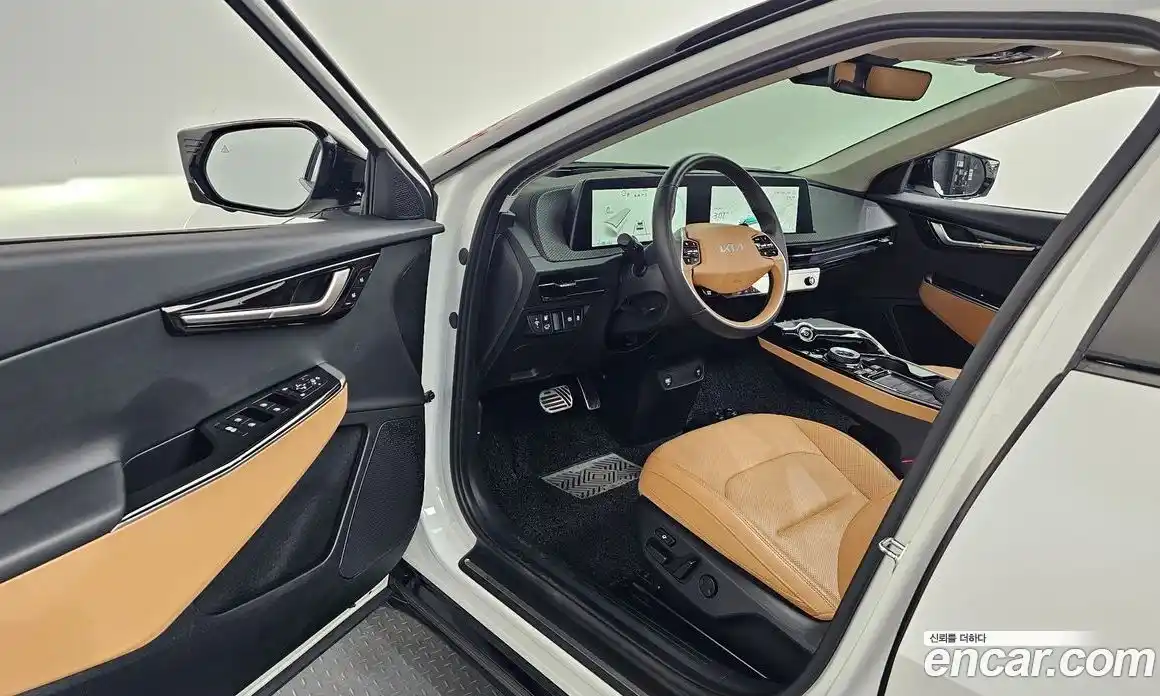 Kia EV6 2023 0.1 автомат (гидро), фото 13