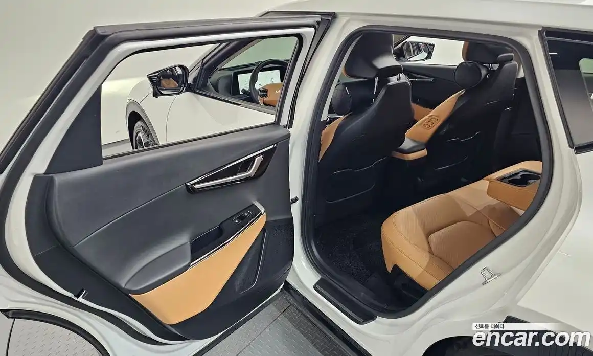 Kia EV6 2023 0.1 автомат (гидро), фото 27