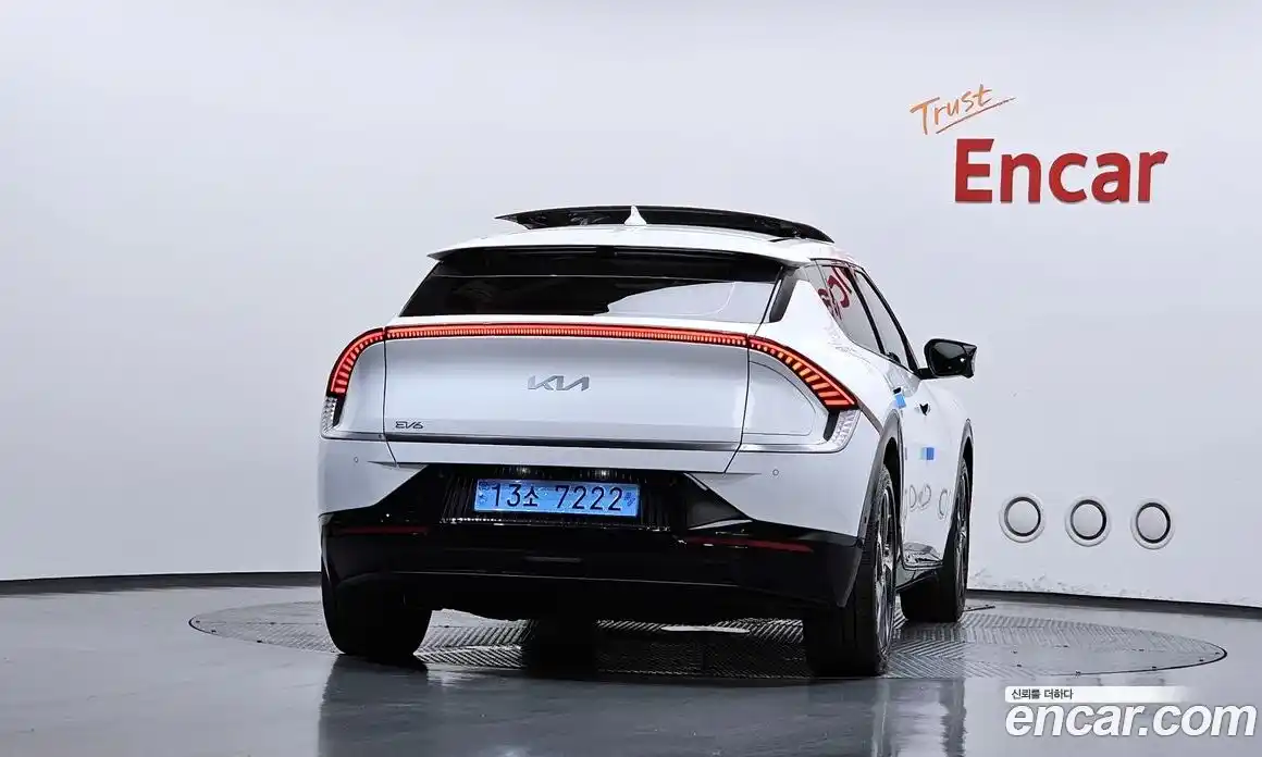 Kia EV6 2023 0.1 автомат (гидро), фото 4