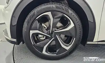 Kia EV6 2023 0.1 автомат (гидро), миниатюра 5
