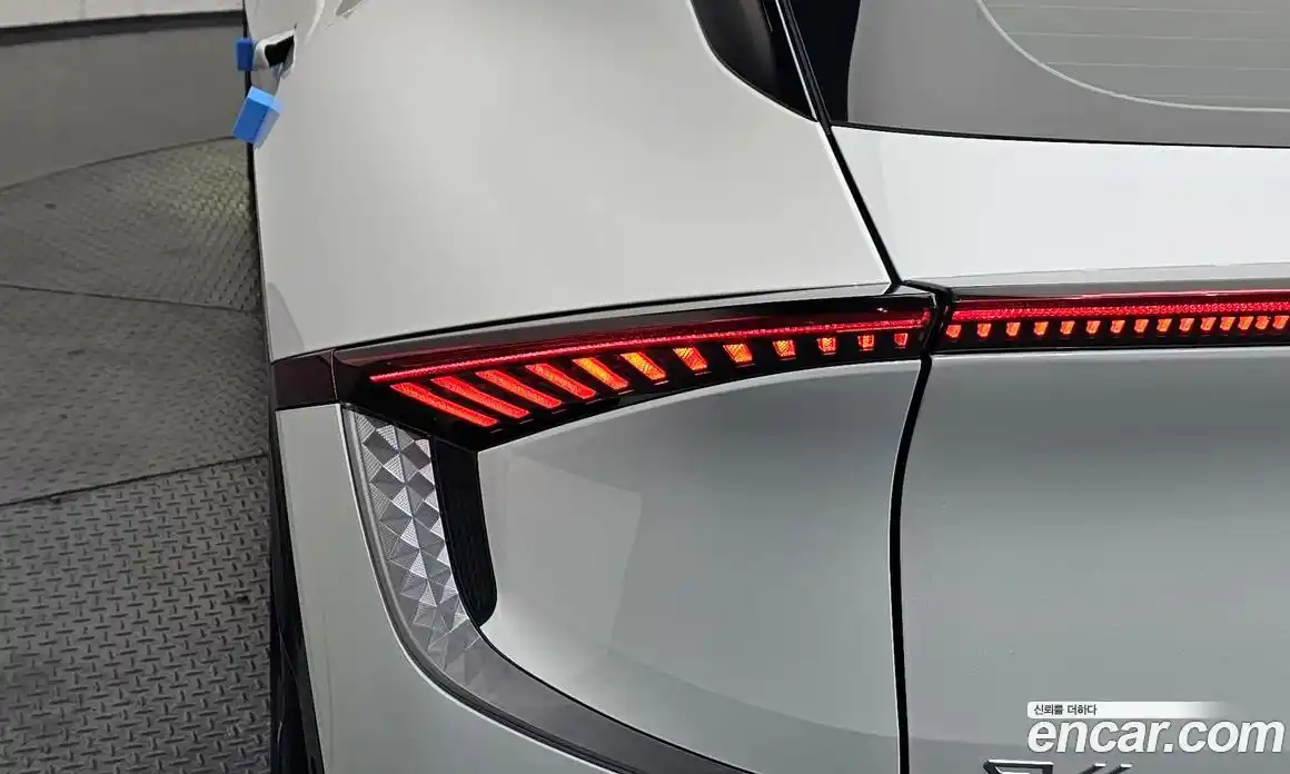 Kia EV6 2023 0.1 автомат (гидро), фото 9