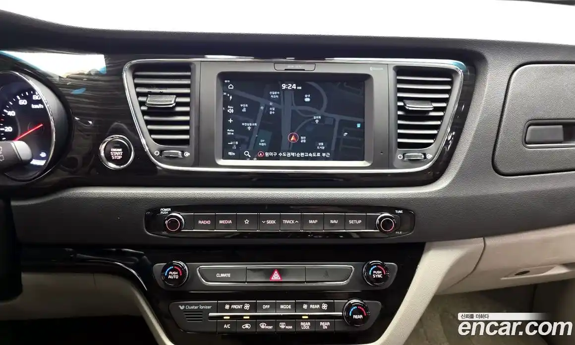 Kia Carnival 2020 2.2 автомат (гидро), фото 21