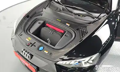 Audi e-tron GT 2021 0.1 автомат (гидро), миниатюра 6