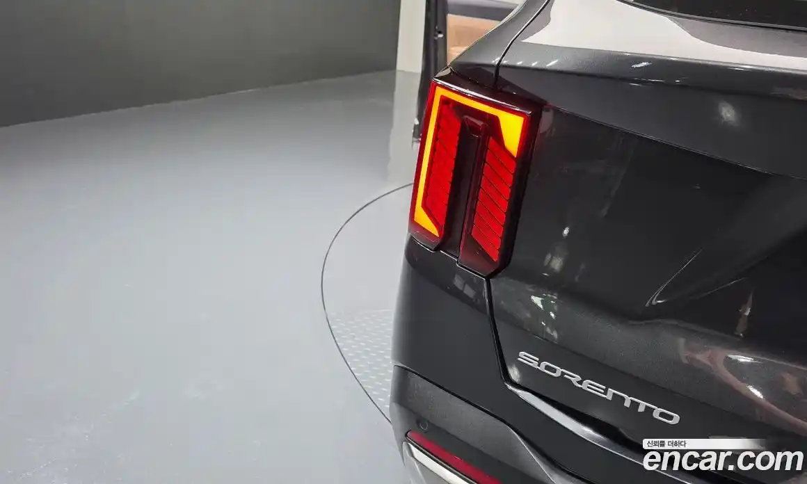 Kia Sorento 2024 2.5 автомат (гидро), фото 9