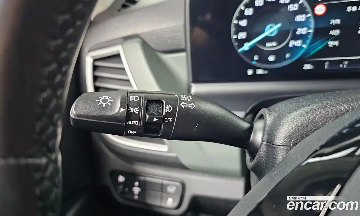 Kia Seltos 2023 1.6 автомат (гидро), фото 32