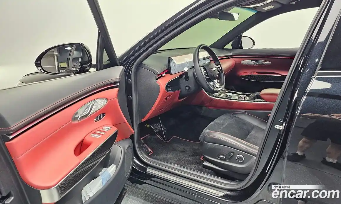 Genesis GV70 2024 2.5 автомат (гидро), фото 12