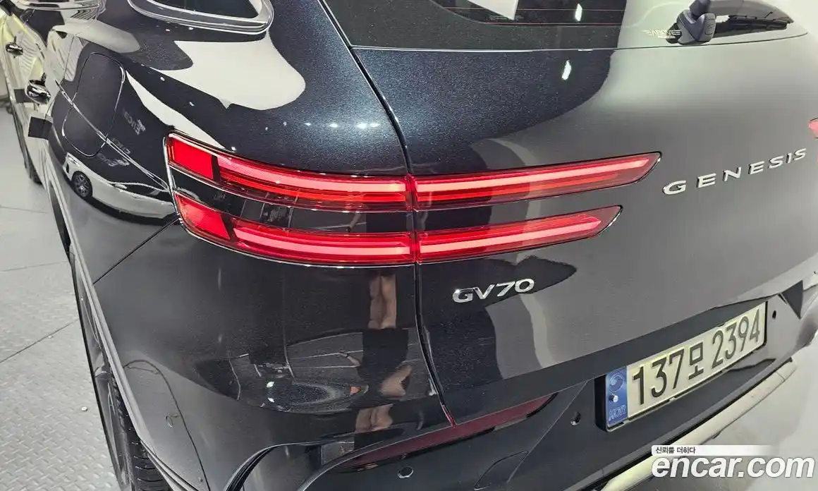 Genesis GV70 2024 2.5 автомат (гидро), фото 8