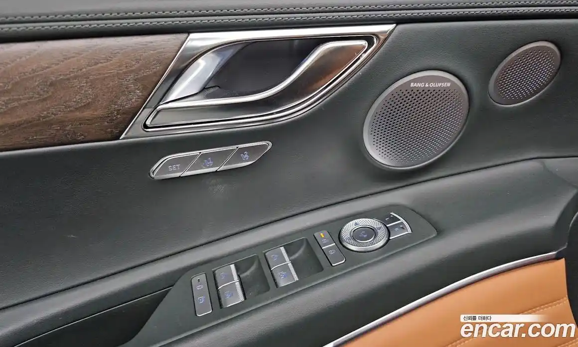 Genesis GV80 2024 2.5 автомат (гидро), фото 17