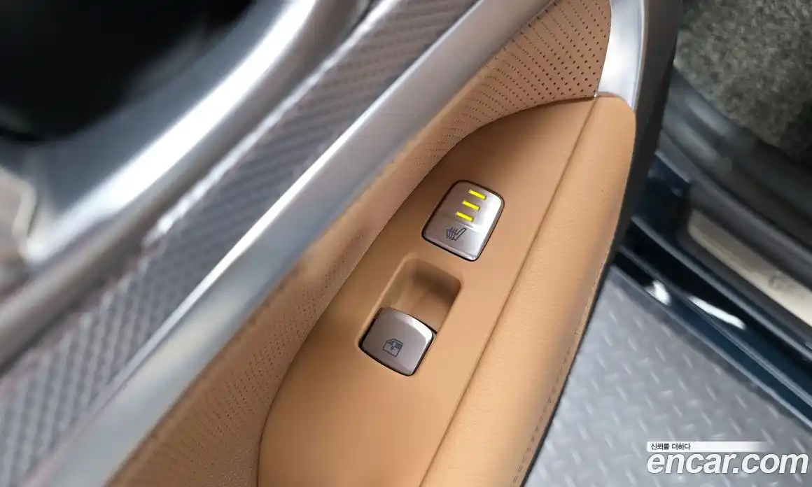 Genesis G70 2022 2.0 автомат (гидро), фото 19