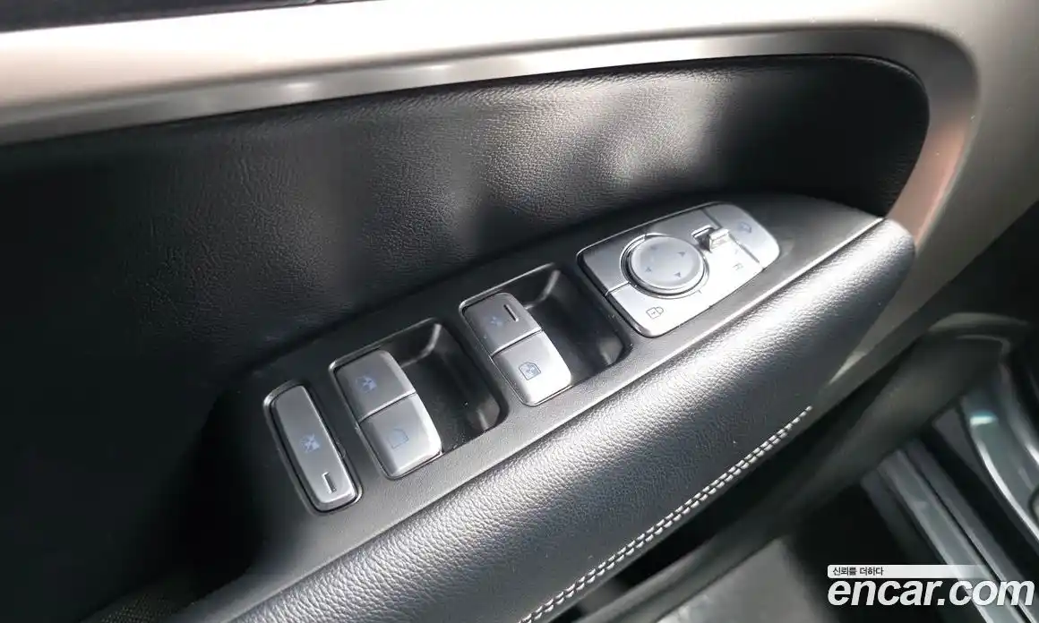 Genesis G70 2021 2.0 автомат (гидро), фото 28