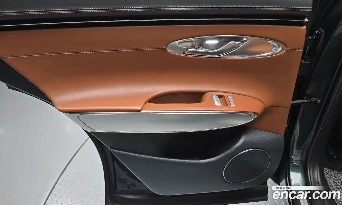 Genesis GV70 2022 2.5 автомат (гидро), фото 15