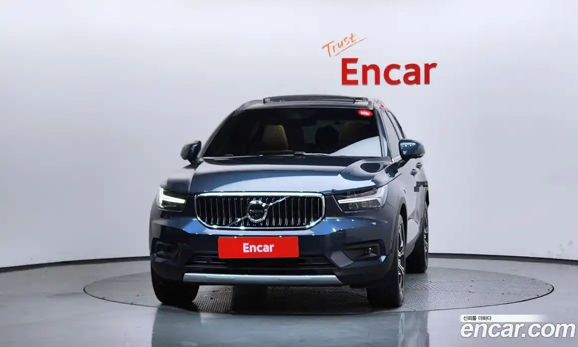Volvo XC40 2021 2.0 автомат (гидро), фото 3