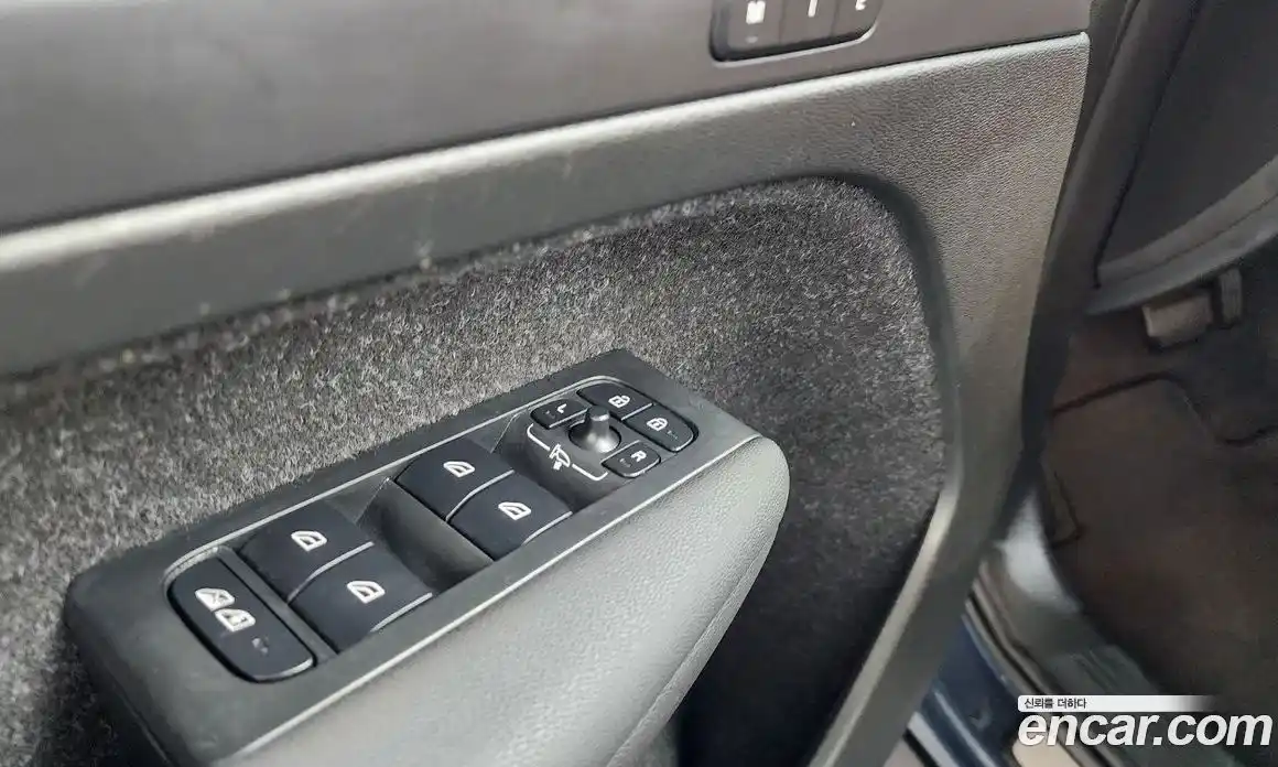 Volvo XC40 2021 2.0 автомат (гидро), фото 34
