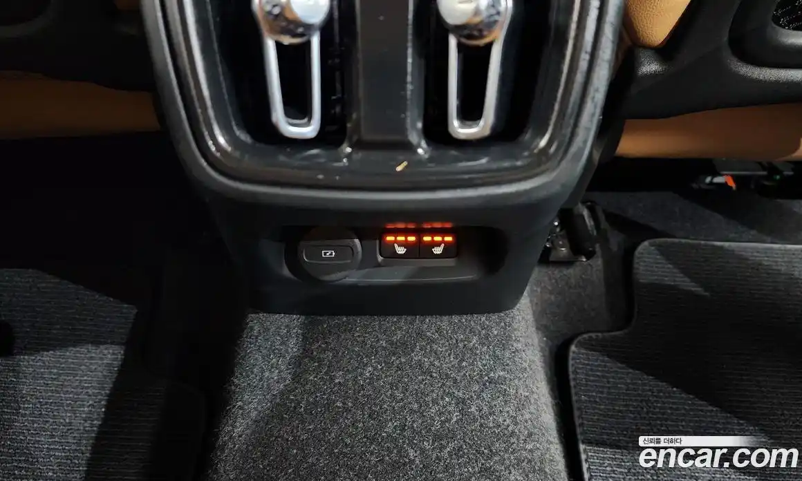Volvo XC40 2021 2.0 автомат (гидро), фото 35