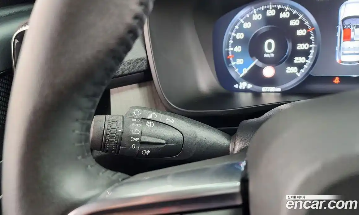 Volvo XC40 2021 2.0 автомат (гидро), фото 37
