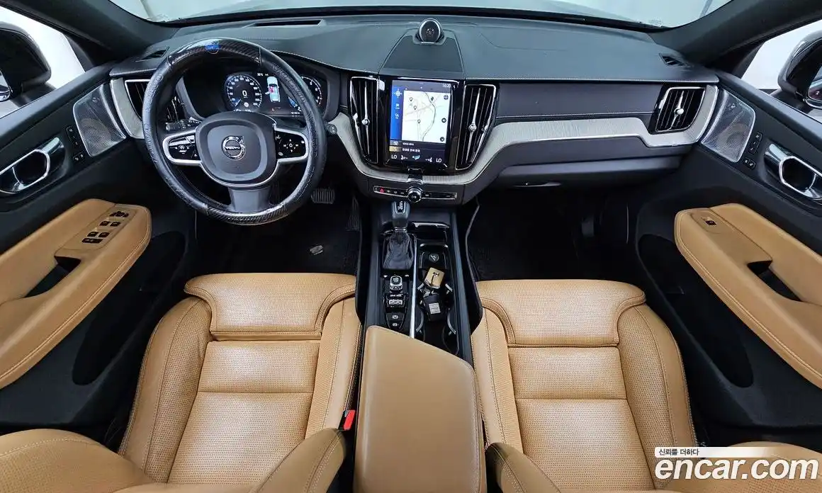 Volvo XC60 2020 2.0 автомат (гидро), фото 7