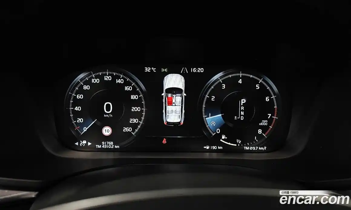 Volvo XC60 2020 2.0 автомат (гидро), фото 8