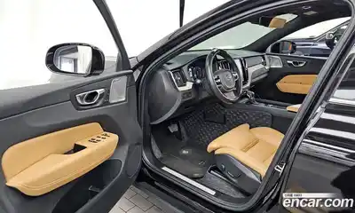 Volvo XC60 2020 2.0 автомат (гидро), миниатюра 10