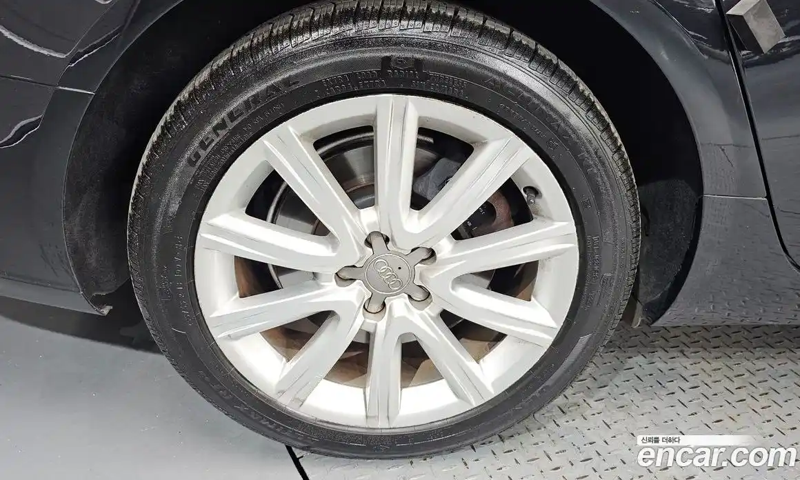 Audi A6 2011 3.0 автомат (гидро), фото 5