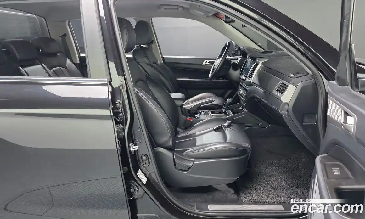 SsangYong Rexton 2018 2.2 автомат (гидро), фото 16