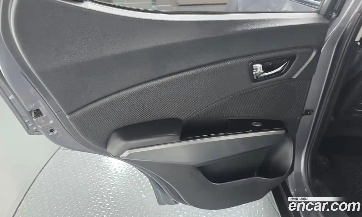 SsangYong TIBOLI 2017 1.6 автомат (гидро), фото 14