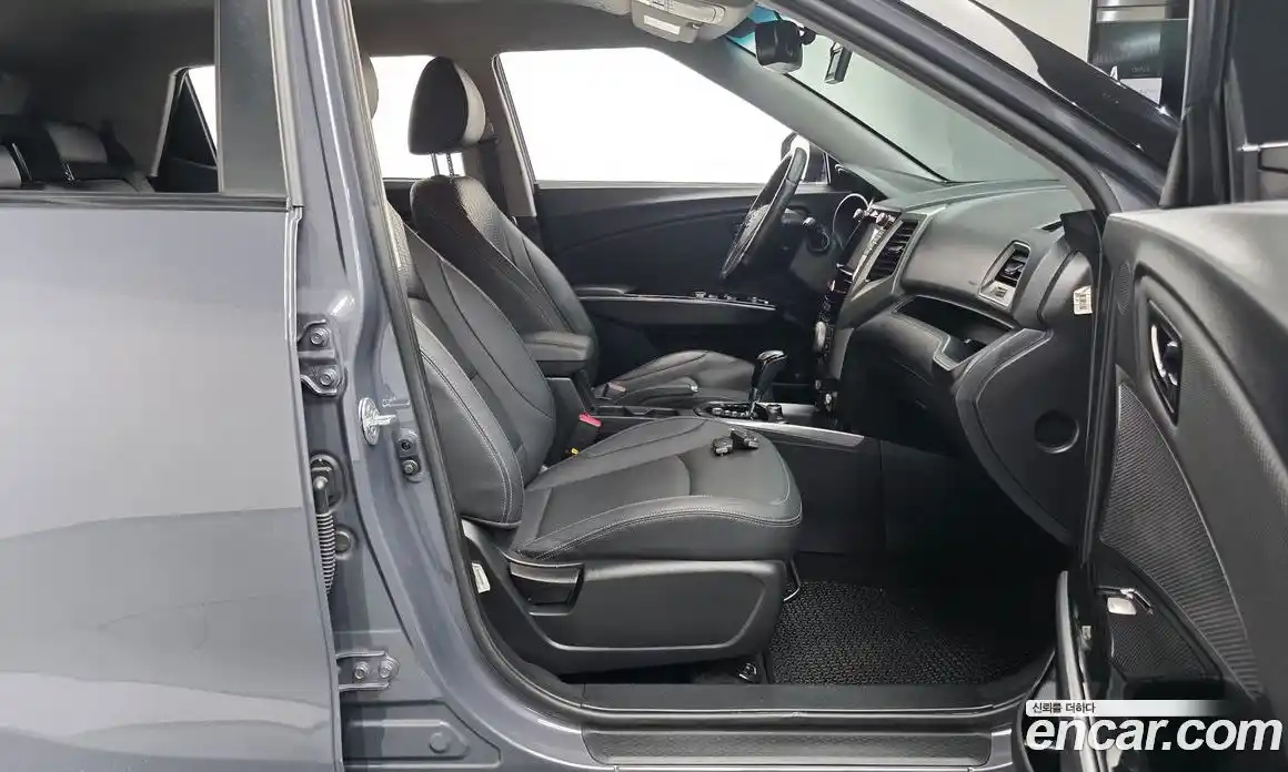 SsangYong TIBOLI 2017 1.6 автомат (гидро), фото 15