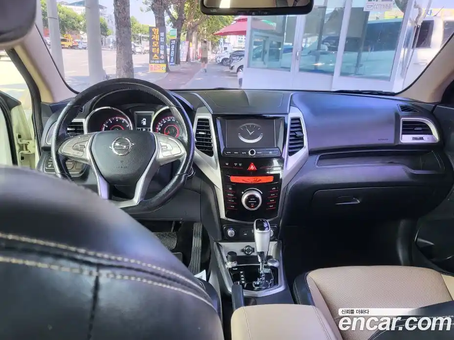 SsangYong TIBOLI 2015 1.6 автомат (гидро), фото 14
