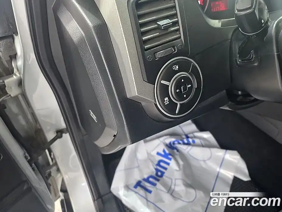 SsangYong Korando 2012 2.0 автомат (гидро), фото 17