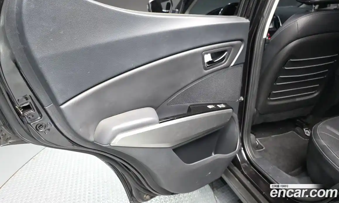 SsangYong TIBOLI 2015 1.6 автомат (гидро), фото 15
