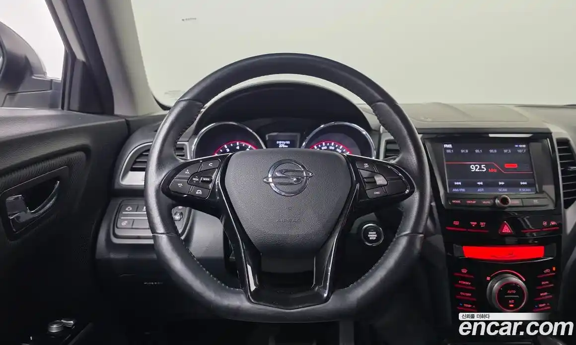 SsangYong TIBOLI 2017 1.6 автомат (гидро), фото 14