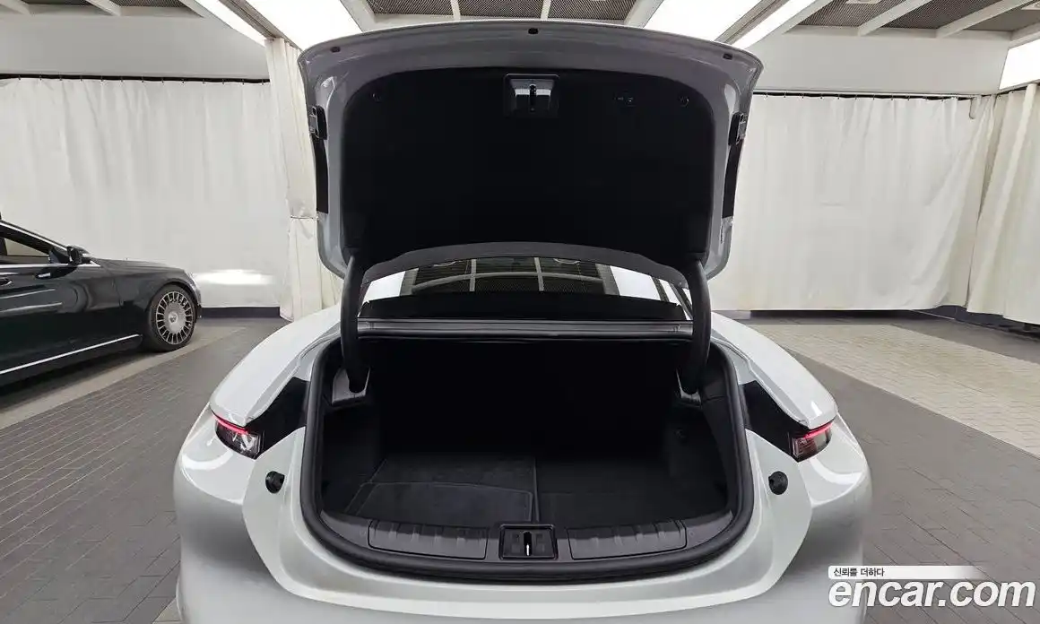 Porsche Taycan 2022 0.2 автомат (гидро), фото 26