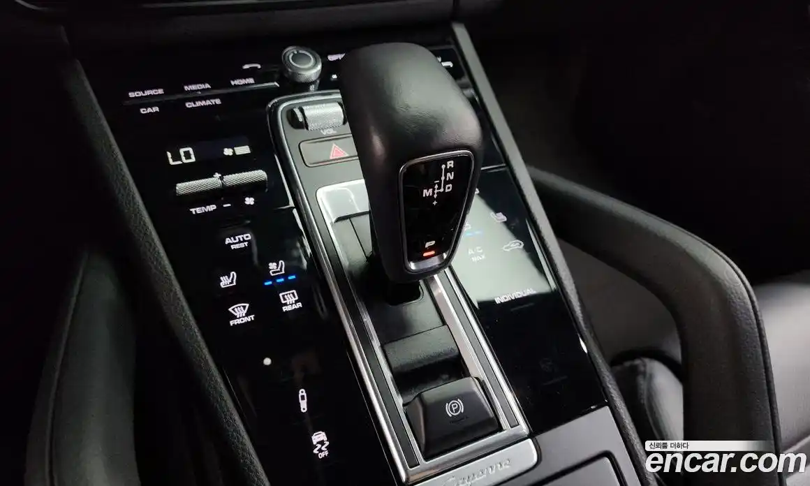 Porsche Cayenne 2022 3.0 автомат (гидро), фото 12