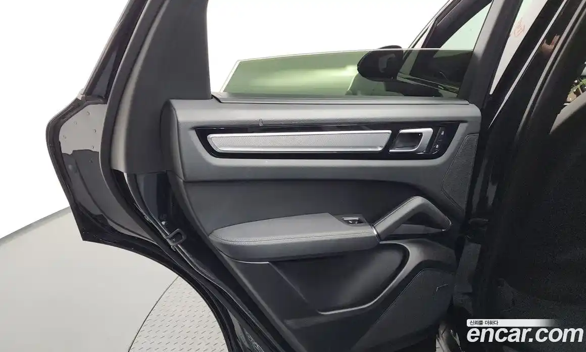 Porsche Cayenne 2022 3.0 автомат (гидро), фото 15